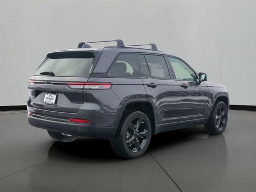 2024 Jeep Grand Cherokee Laredo