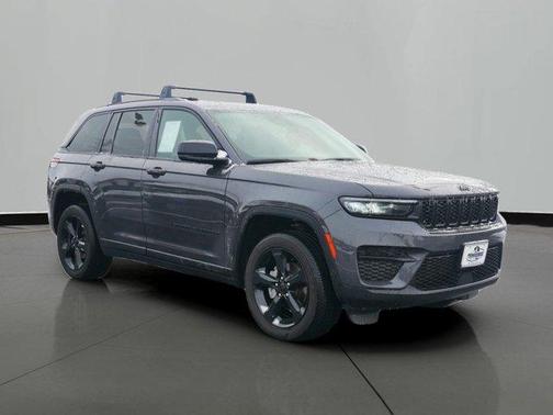 2024 Jeep Grand Cherokee Laredo