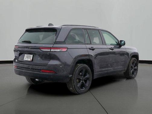 2024 Jeep Grand Cherokee Laredo