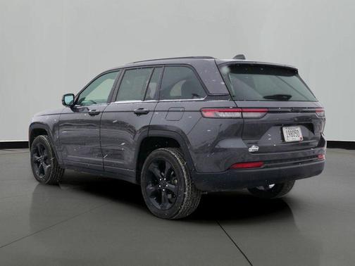 2024 Jeep Grand Cherokee Laredo