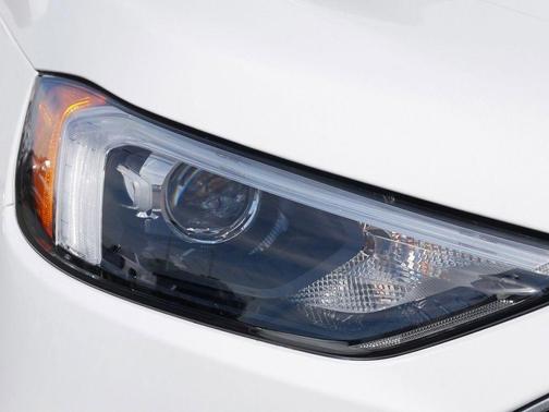 Oxford White 2023 Ford Edge SEL
