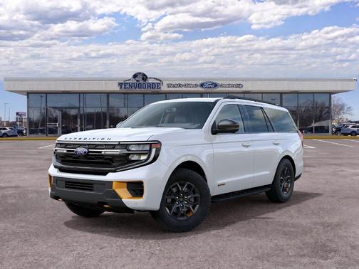 Star White 2027 Ford Expedition TREMOR