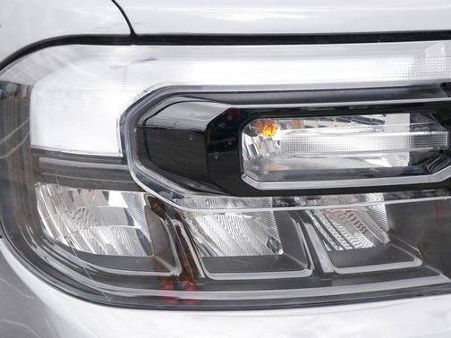 Carbonized Gray Metallic 2024 Ford Maverick Lariat