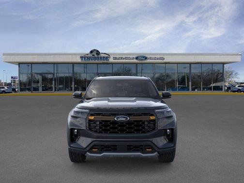 Agate Black Metallic 2026 Ford Explorer Tremor