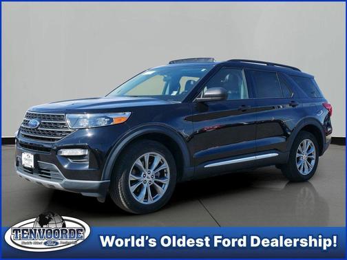 Agate Black Metallic 2023 Ford Explorer XLT