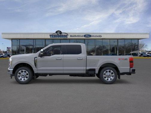 Avalanche 2026 Ford F-350 Lariat Super Duty
