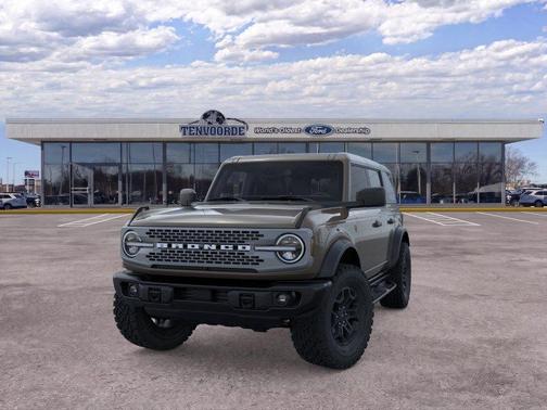 Gray 2026 Ford Bronco Badlands