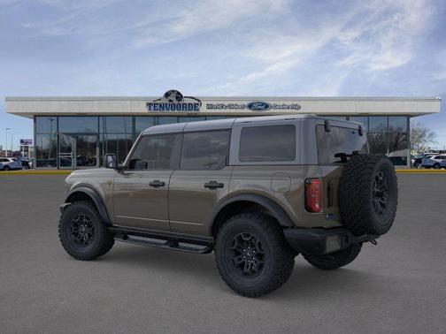 Gray 2026 Ford Bronco Badlands