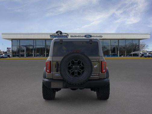 Gray 2026 Ford Bronco Badlands
