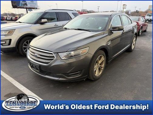 Magnetic 2018 Ford Taurus SEL