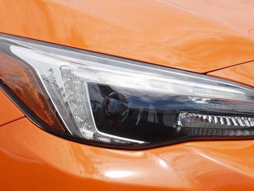 Sunshine Orange 2018 Subaru Crosstrek 2.0i Limited