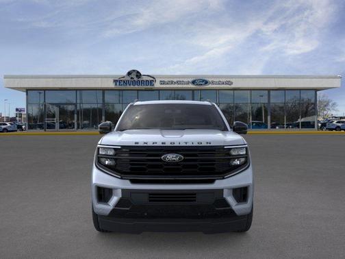 Glacier Gray Metallic 2026 Ford Expedition Max Platinum