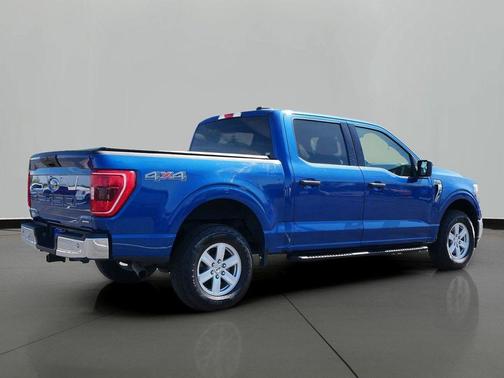 Blue Metallic 2022 Ford F-150 XLT