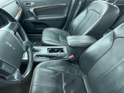 2012 Lincoln MKZ Base
