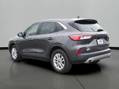 Magnetic Metallic 2020 Ford Escape SE