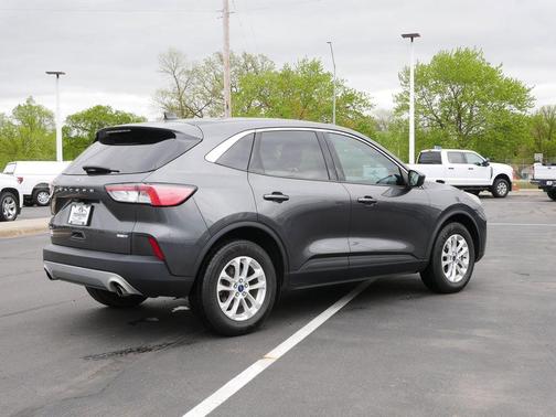 Magnetic Metallic 2020 Ford Escape SE