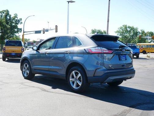 Gray Metallic 2022 Ford Edge SEL
