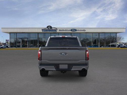 Carbonized Gray Metallic 2026 Ford F-150 Lariat