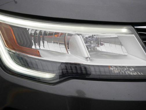 Magnetic 2017 Ford Explorer Limited