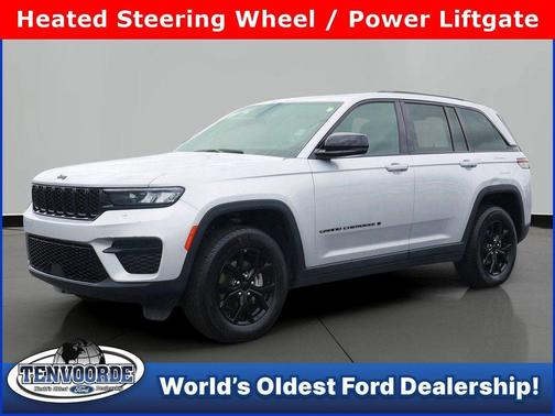 2024 Jeep Grand Cherokee Laredo