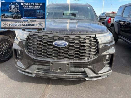 Black Metallic 2025 Ford Explorer ST-Line