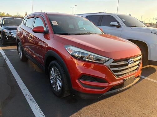 Sedona Sunset 2016 Hyundai TUCSON SE