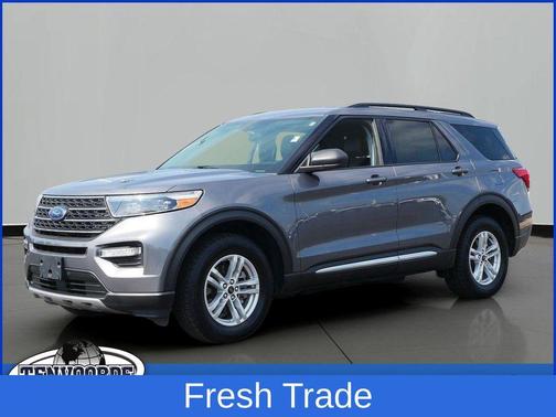 Gray Metallic 2023 Ford Explorer XLT