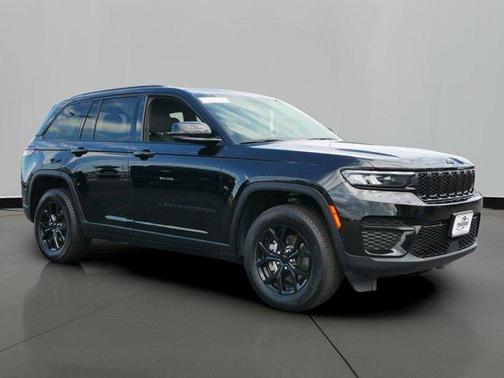 2024 Jeep Grand Cherokee Laredo