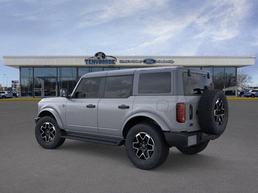 Avalanche Gray 2026 Ford Bronco Outer Banks