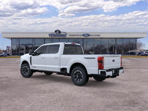 Oxford White 2026 Ford F-350 Lariat Super Duty