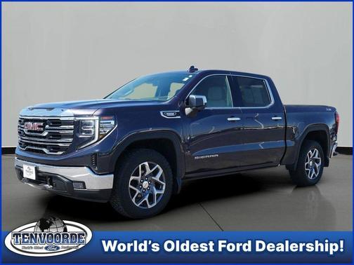 Titanium Rush Metallic 2022 GMC Sierra 1500 SLT