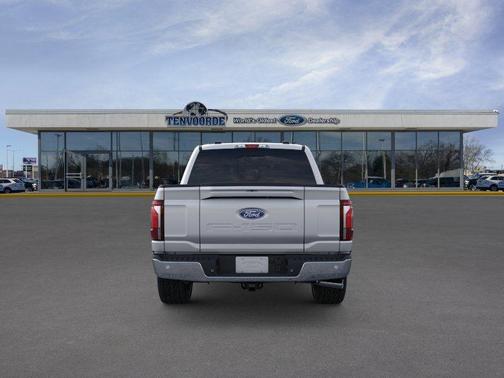 Iconic Silver Metallic 2026 Ford F-150 Lariat