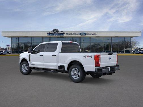 Oxford White 2026 Ford F-250 XLT