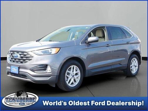 Gray Metallic 2022 Ford Edge SEL
