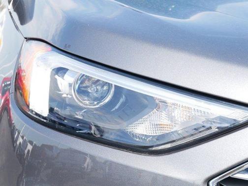 Gray Metallic 2022 Ford Edge SEL