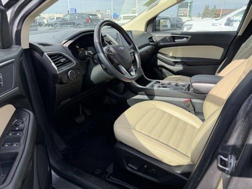 Gray Metallic 2022 Ford Edge SEL