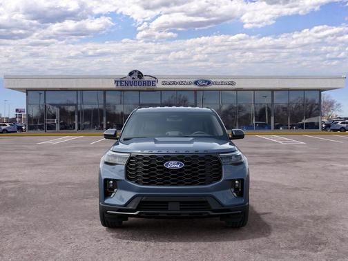 Vapor Blue Metallic 2027 Ford Explorer ST-Line