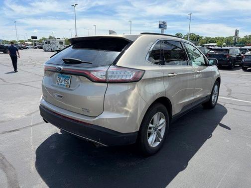 White Gold Metallic 2018 Ford Edge SEL
