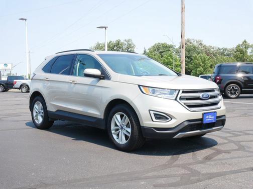 White Gold Metallic 2018 Ford Edge SEL