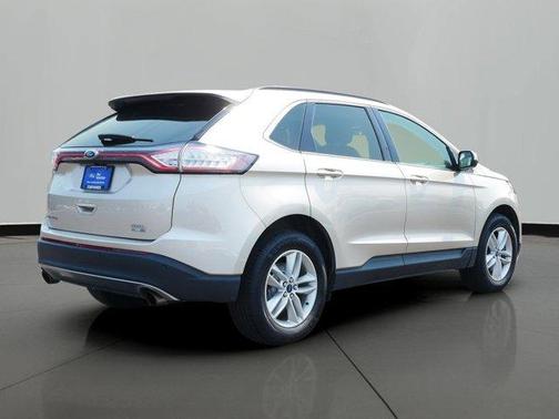 White Gold Metallic 2018 Ford Edge SEL