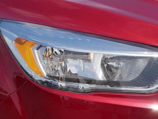 Red 2018 Ford Escape SE