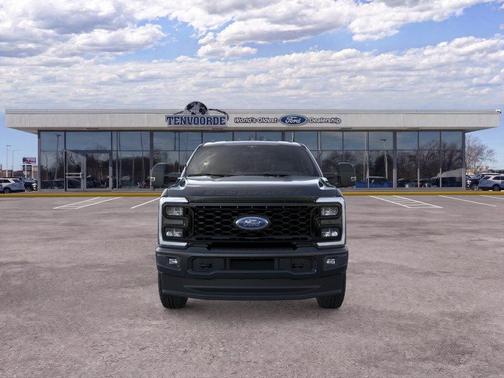 Black Metallic 2026 Ford F-250 XL