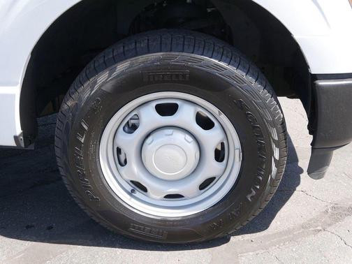 Oxford White 2025 Ford F-150 XL