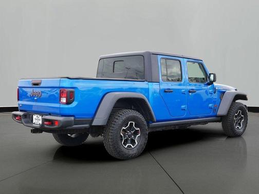 Hydro Blue Pearlcoat 2022 Jeep Gladiator Rubicon