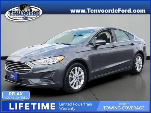 2020 Ford Fusion SE
