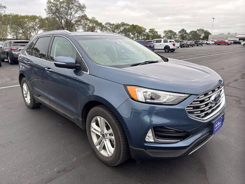 Blue Metallic 2019 Ford Edge SEL