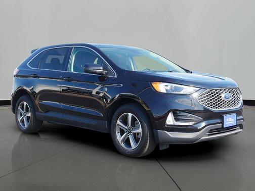 Black Metallic 2023 Ford Edge SEL
