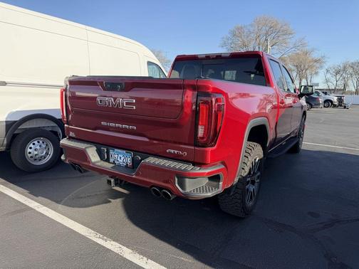 Cayenne Red Tintcoat 2022 GMC Sierra 1500 AT4