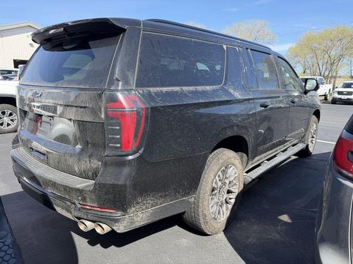 Black 2025 Chevrolet Suburban Z71