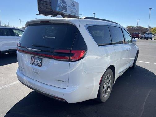 2022 Chrysler Pacifica Limited